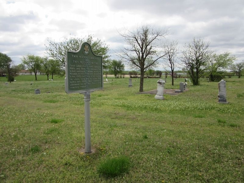 Twin Mounds Community Historical Marker