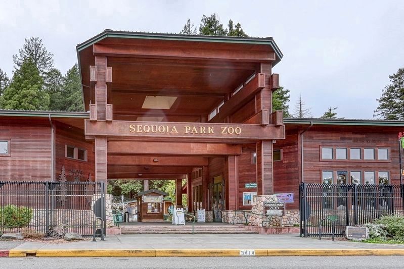 Sequoia Park Zoo and Marker image. Click for full size.