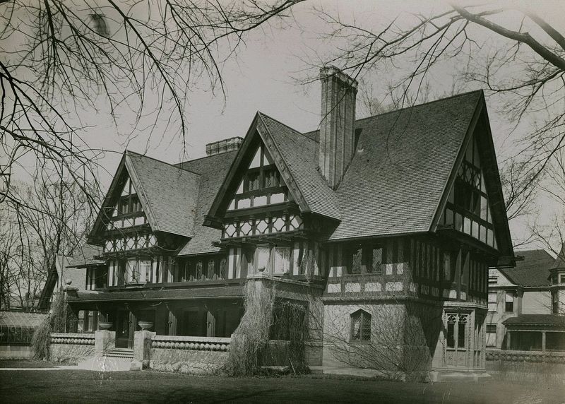 <i>Nathan G. Moore House, Oak Park, Illinois, early 20th century </i> image. Click for full size.