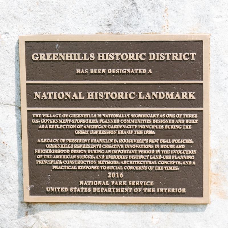 Greenhills Historic District Plaque image. Click for full size.