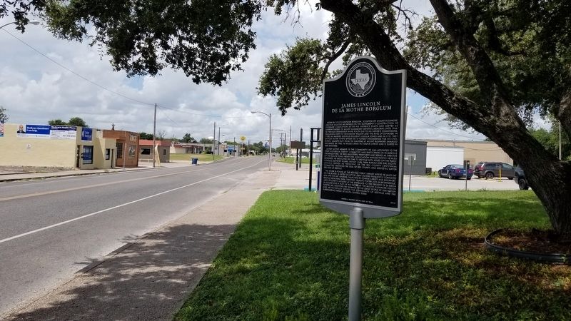 The view of the James Lincoln de la Mothe Borglum Marker from the street. Click for full size. The view of the James Lincoln de la Mothe Borglum Marker from the street image. Click for full size.