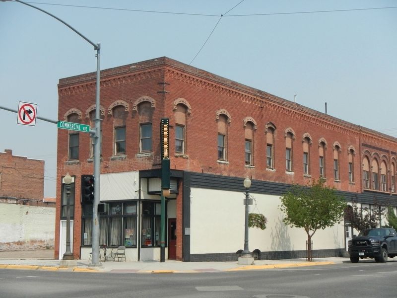 Lee Pleasant Driver's Saloon and Club Rooms and Marker image. Click for full size.