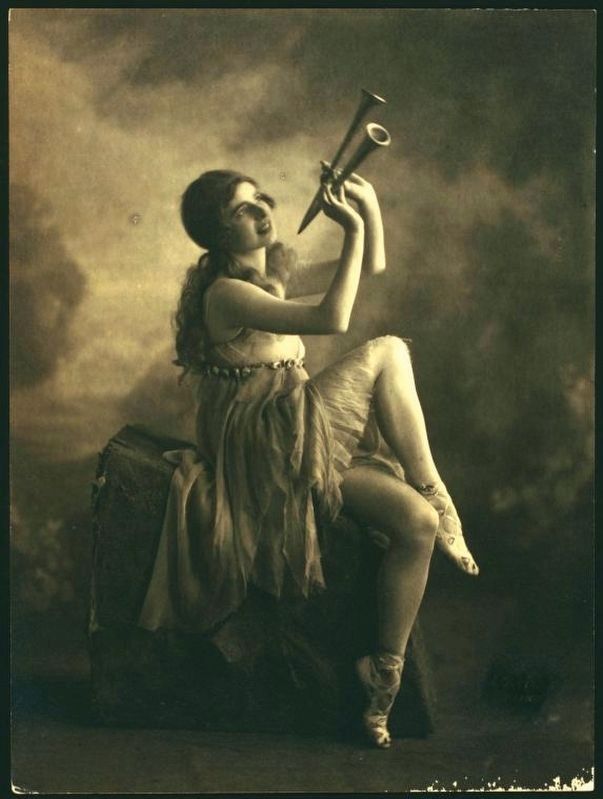 <i>Ruth Page, holding twin pipes</i> image. Click for full size.