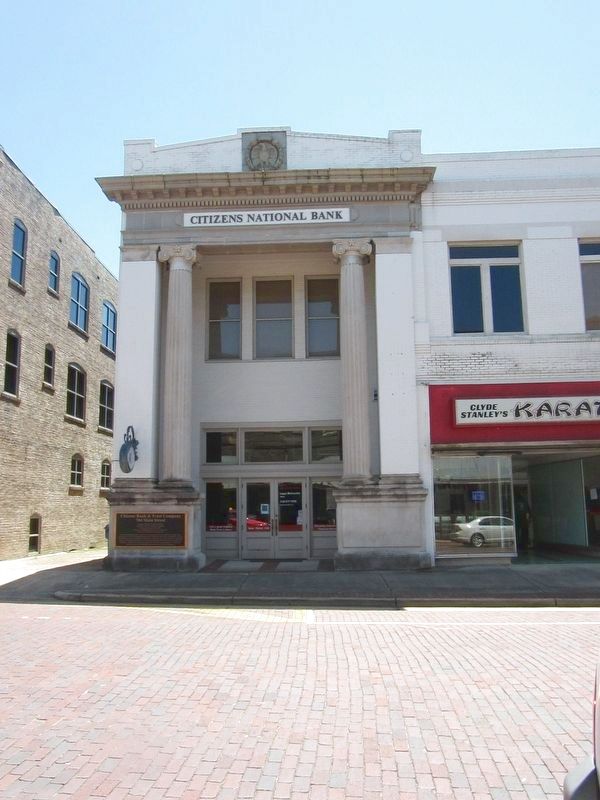 Citizens Bank & Trust Company image. Click for full size.