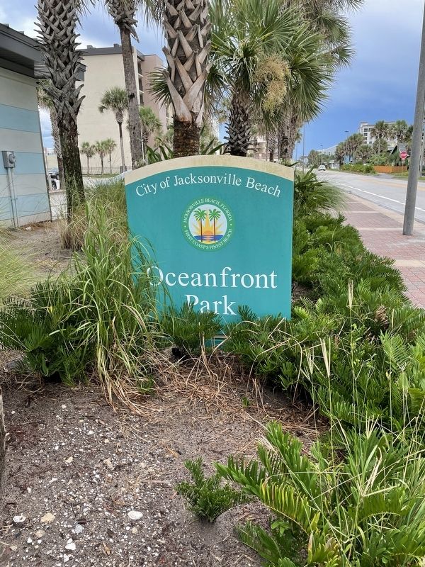 Oceanfront Park sign image. Click for full size.