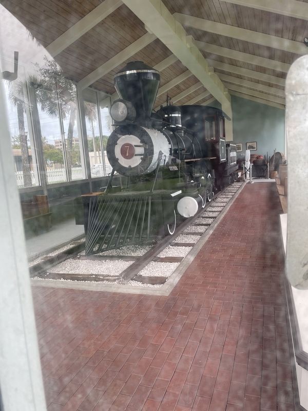 Steam Locomotive No. 7 image. Click for full size.