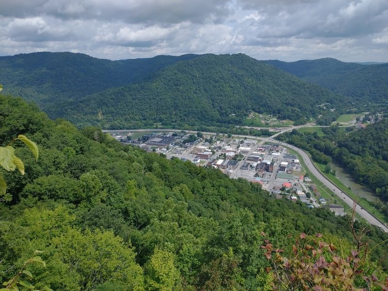 Pineville, KY as viewed from Chained Rock image. Click for full size.