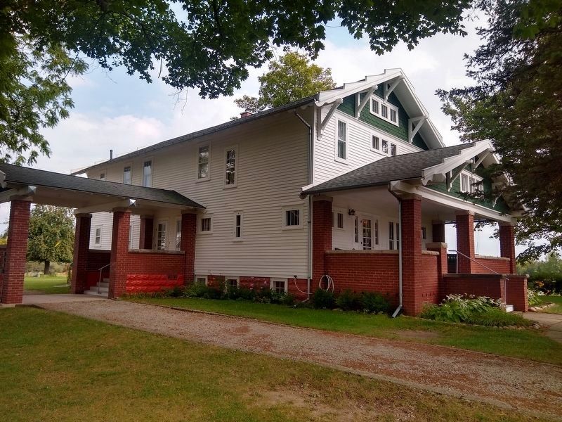 House image. Click for full size.