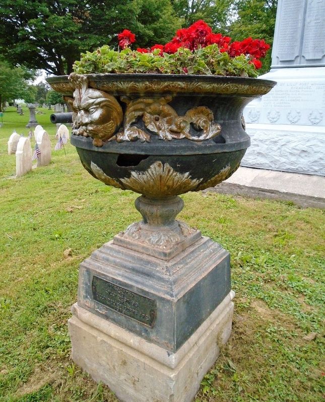 Civil War Veterans Memorial. Click for full size. Civil War Veterans Memorial image. Click for full size.