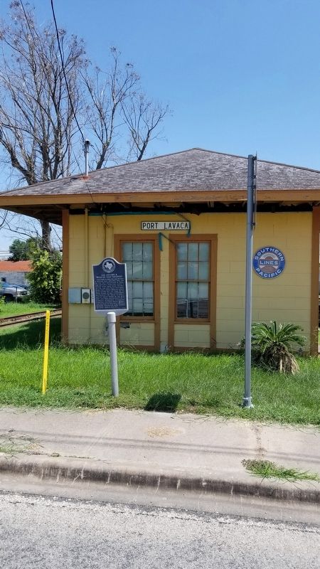 San Antonio & Mexican Gulf Railroad depot and Marker. Click for full size. San Antonio & Mexican Gulf Railroad depot and Marker image. Click for full size.