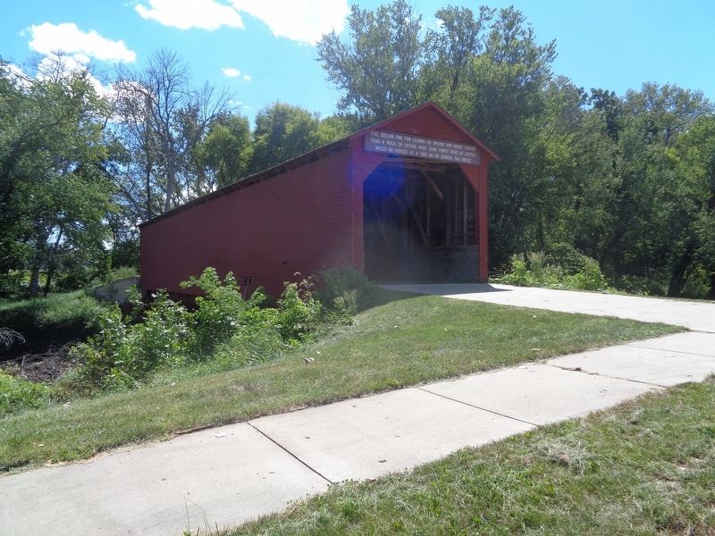 Henderson County Covered Bridge image. Click for full size.