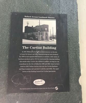 The Curtiss Building Marker image. Click for full size.