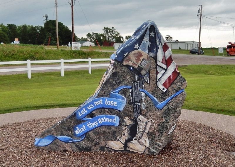 Grandview Freedom Rock Veterans Memorial<br>(<i>east side</i>). Click for full size. Grandview Freedom Rock Veterans Memorial<br>(<i>east side</i>) image. Click for full size.