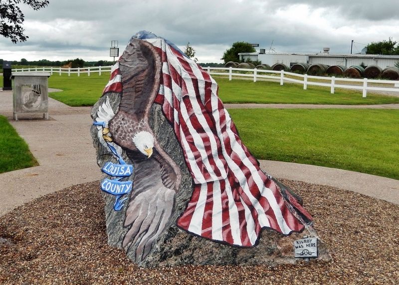 Grandview Freedom Rock Veterans Memorial<br>(<i>north side</i>). Click for full size. Grandview Freedom Rock Veterans Memorial<br>(<i>north side</i>) image. Click for full size.