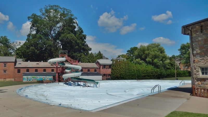 Crystal Beach Pool image. Click for full size.