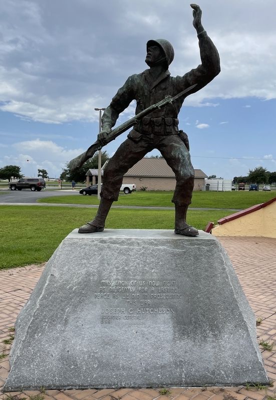 Soldier Statue image. Click for full size.