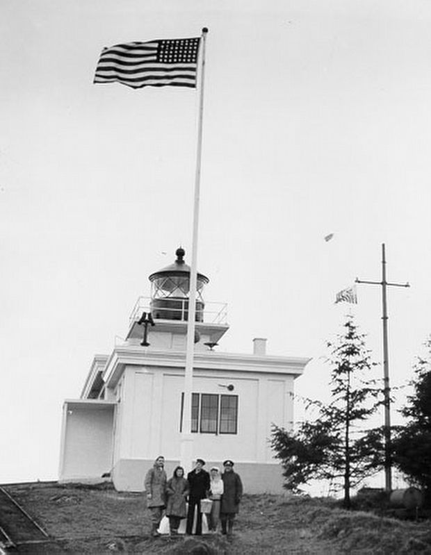 Guard Island(s) Lighthouse image. Click for full size.