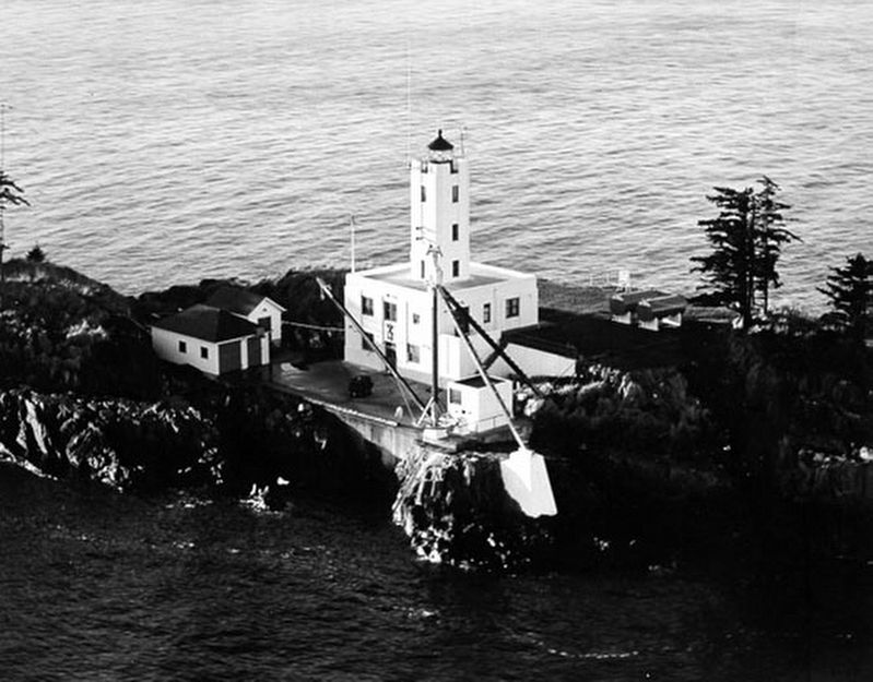 Five Finger Lighthouse (current) image. Click for full size.