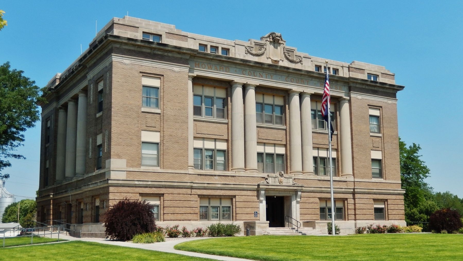 Howard County Courthouse (<i>southwest elevation</i>) image. Click for full size.
