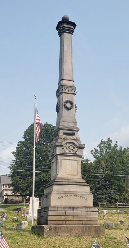 Fayette County Civil War Memorial image. Click for full size.