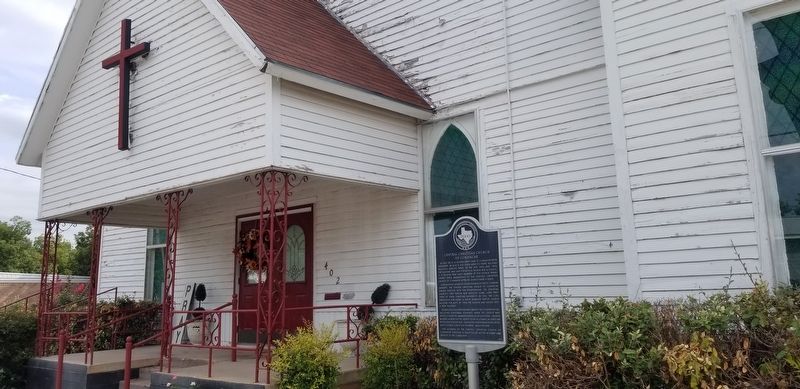 The front of the Central Christian Church of Comanche and Marker image. Click for full size.