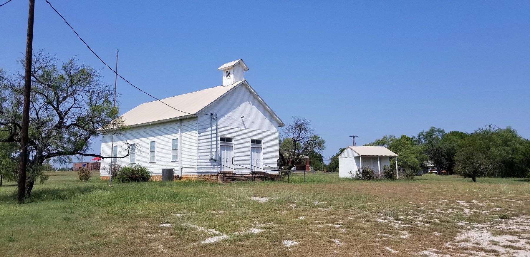 The view of the First Christian Church and Marker from the road image. Click for full size.