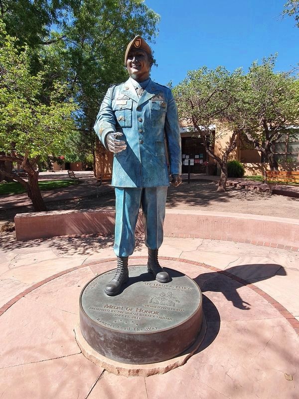 Staff Sergeant Leroy A. Petry Statue image. Click for full size.
