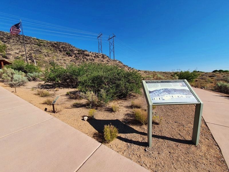 The Measuring Lady Marker image. Click for full size.