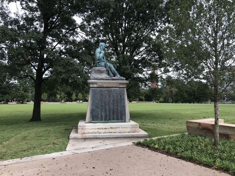 Confederate Private Monument image. Click for full size.