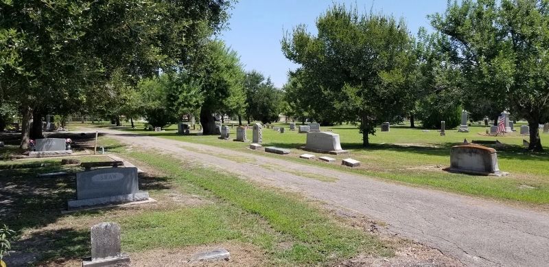 The view of the Jefferson Beaumont Marker in the cemetery image. Click for full size.