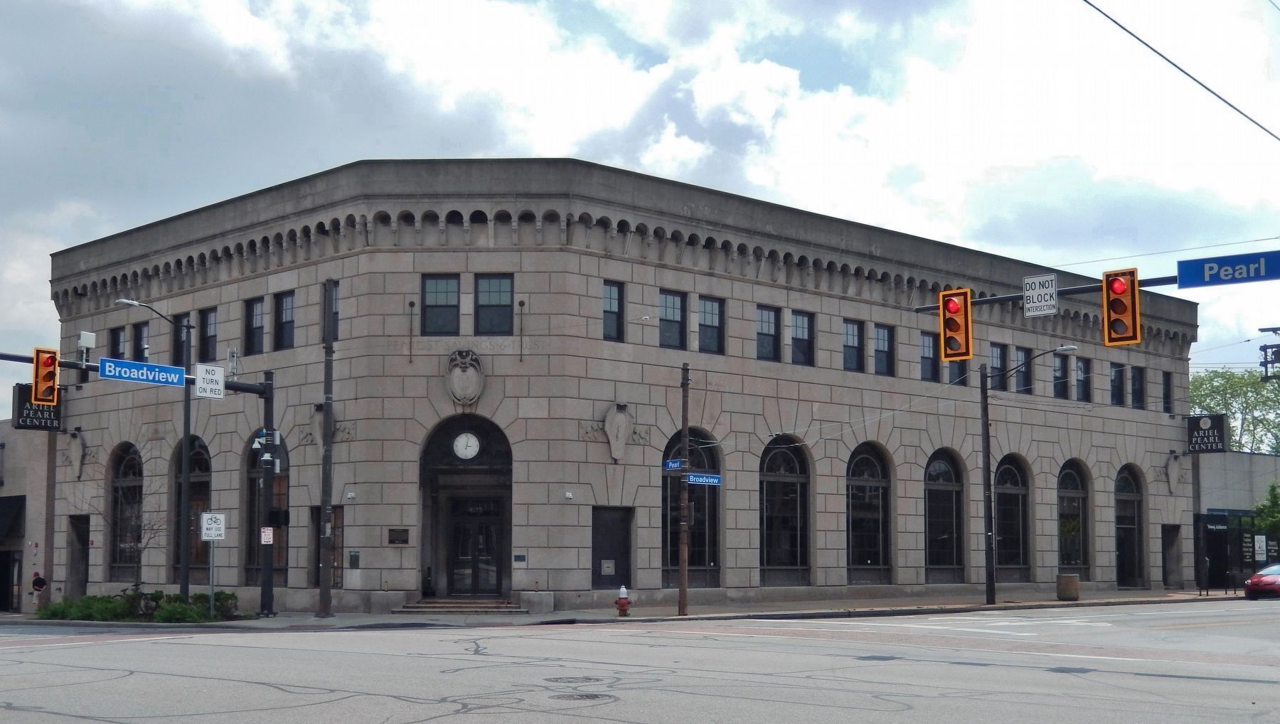 Pearl Street Savings & Trust Building image. Click for full size.