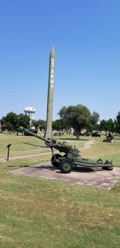 The view of the U.S. M119 105mm Light Howitzer and the M2 Corporal Missile image. Click for full size.