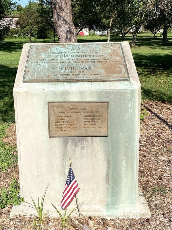 Sylvania Civil War Memorial image. Click for full size.