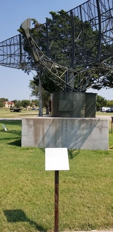 The Nike Hercules HIPAR Radar AN/FPS-71 Antenna and Marker image. Click for full size.