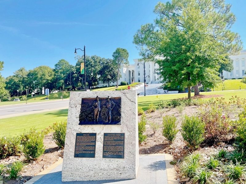 Marker with Alabama State Capitol building in background. image. Click for full size.