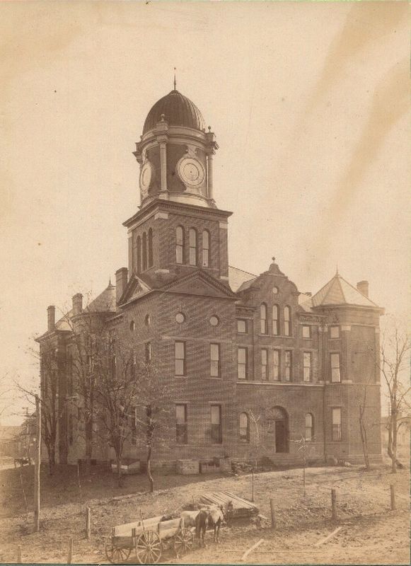 Putnam County Courthouse image. Click for full size.
