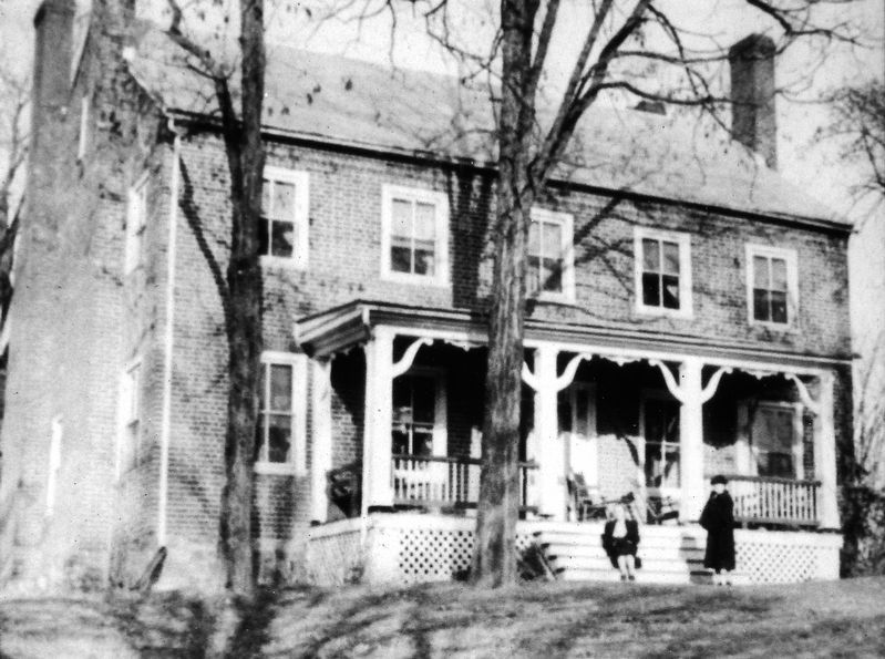 Marker detail: Bellevue image. Click for full size.