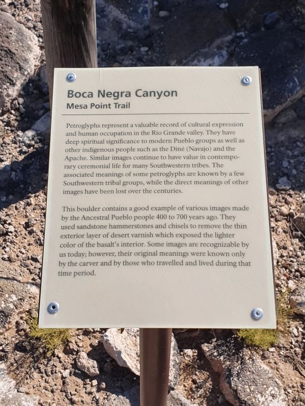 Mesa Point Trail Marker image. Click for full size.