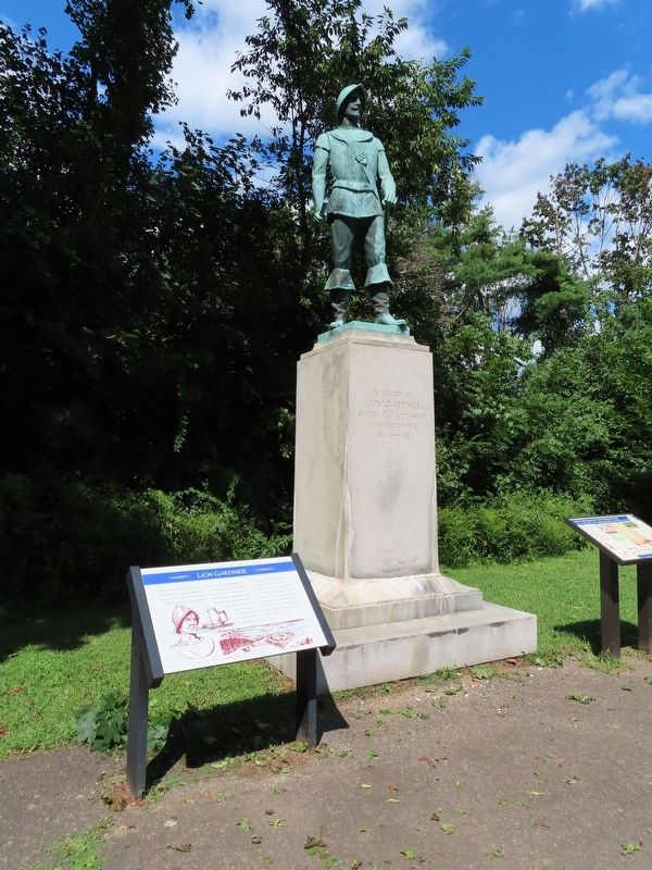 Lion Gardiner Marker. Click for full size. Lion Gardiner Marker image. Click for full size.