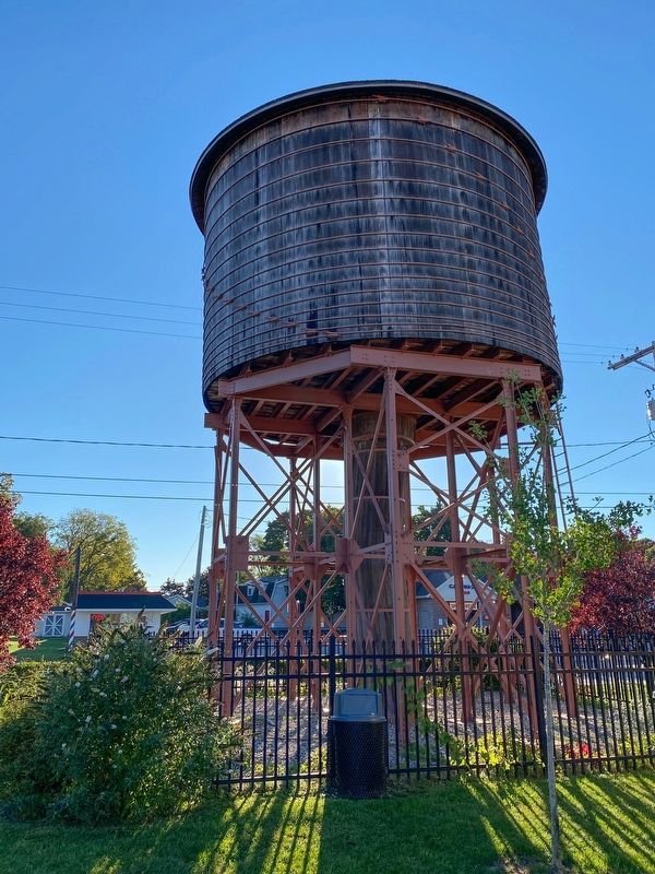 Grant Water Tower image. Click for full size.