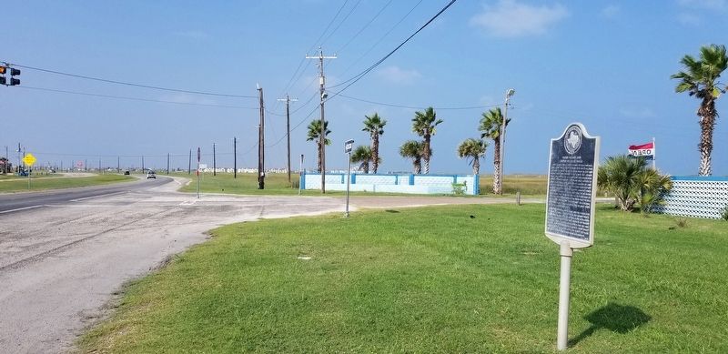 The view of the Padre Island and Padre Nicolas Balli Marker from the street image. Click for full size.