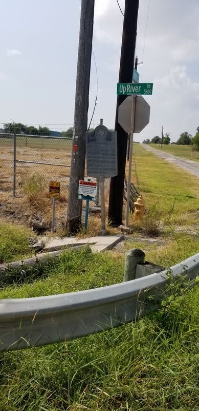 The Matthew Dunn Marker at the intersection. Click for full size. The Matthew Dunn Marker at the intersection image. Click for full size.