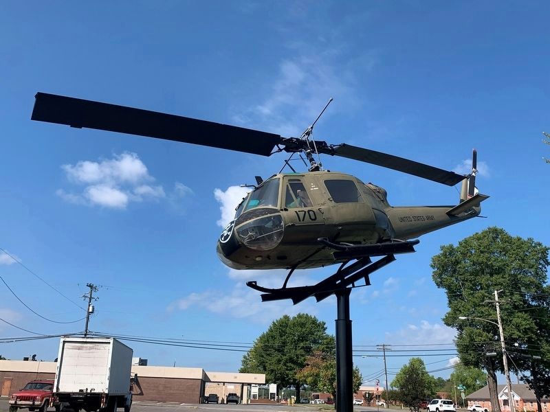 Nearby helicopter display. Click for full size. Nearby helicopter display image. Click for full size.