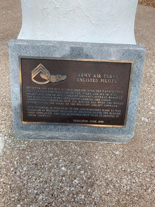 Army Air Corps Enlisted Pilots Marker image. Click for full size.
