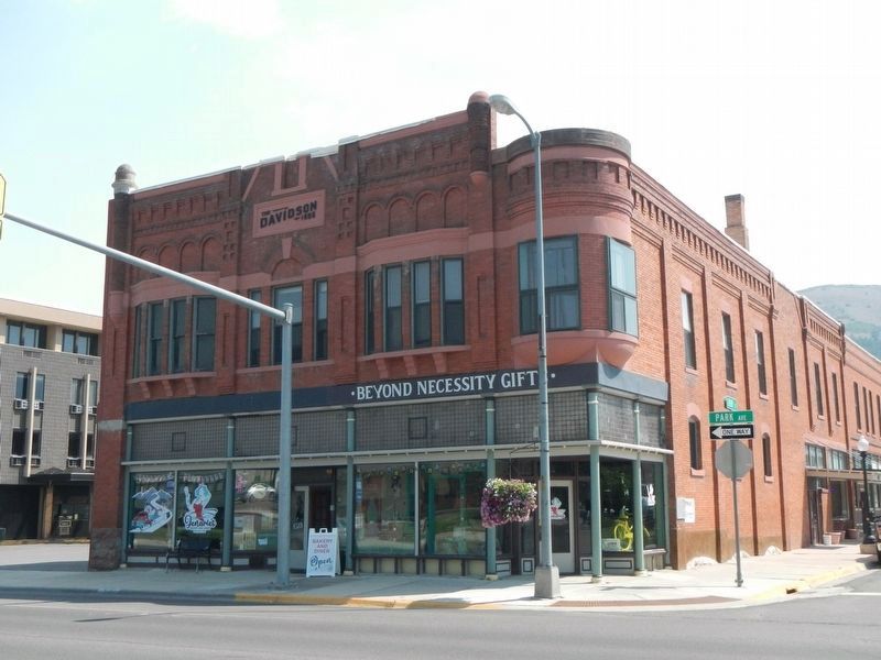 Davidson Building and Marker image. Click for full size.