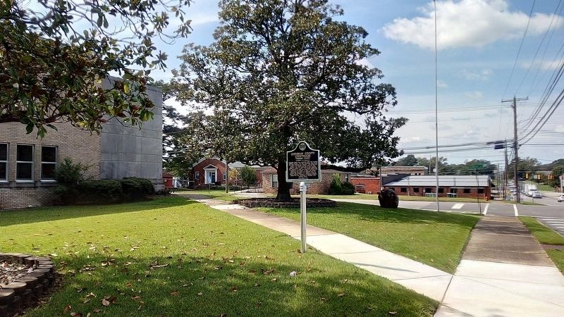 Crenshaw County Courthouse Marker image. Click for full size.