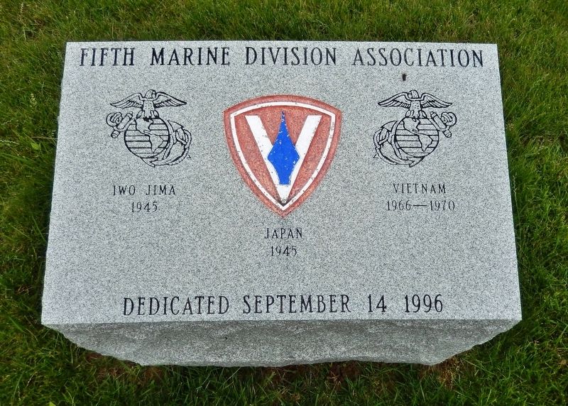 Fifth Marine Division Association Memorial image. Click for full size.