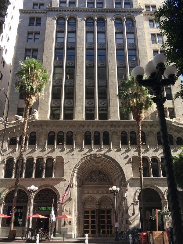 Fine Arts Building image. Click for full size.