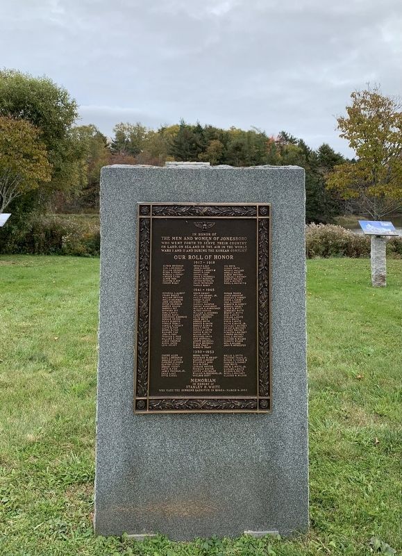 Jonesboro War Memorial image. Click for full size.