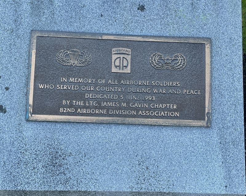 82 Airborne Division Association Veterans Memorial image. Click for full size.
